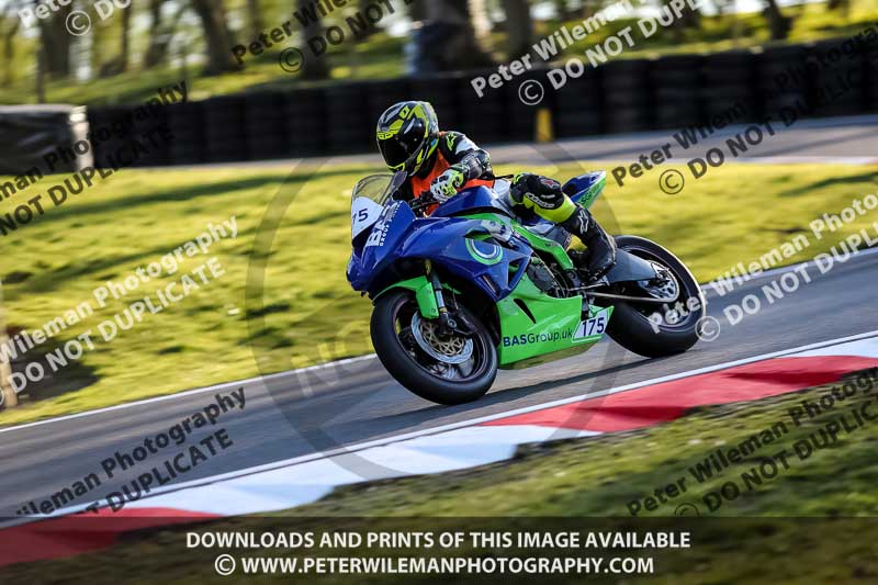 cadwell no limits trackday;cadwell park;cadwell park photographs;cadwell trackday photographs;enduro digital images;event digital images;eventdigitalimages;no limits trackdays;peter wileman photography;racing digital images;trackday digital images;trackday photos